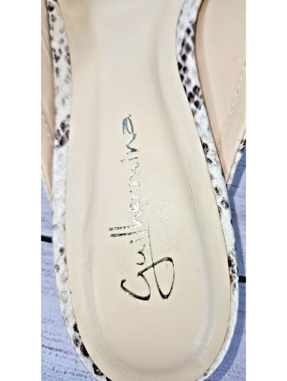Anthropologie Guilhermina snake skin look ballet flat mules size 6M